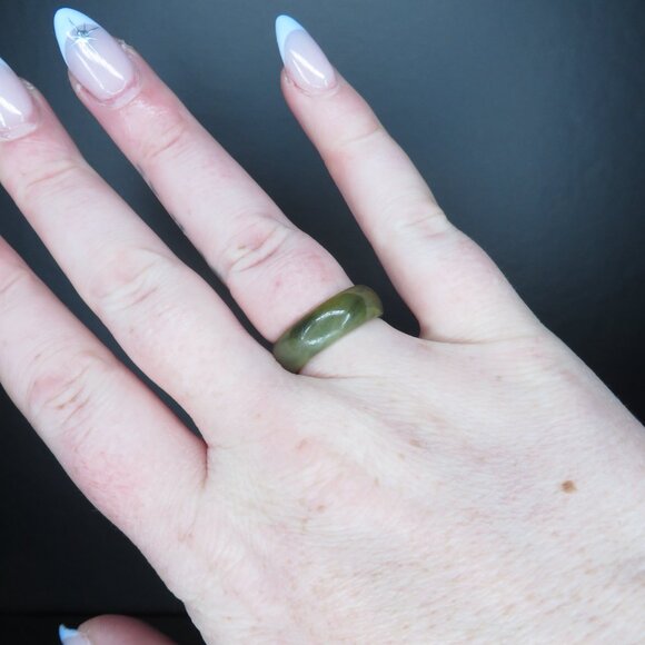 Jade Ring Band - Picture 5 of 7